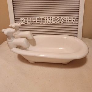 White Ceramic Bathtub Soap / Trinket Dish
